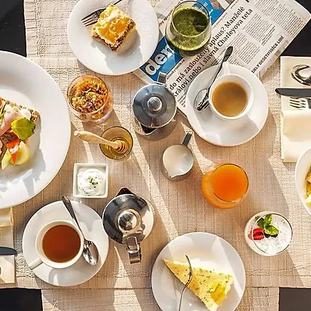 Hotel Wellness & Augustiniansky Dum 4*